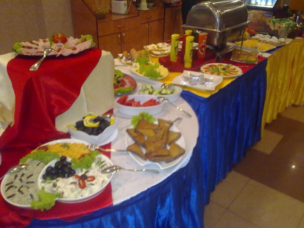 Hotel Helin - Calea Bucuresti Craiova Esterno foto