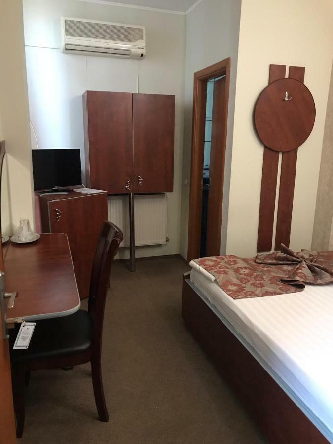 Hotel Helin - Calea Bucuresti Craiova Esterno foto