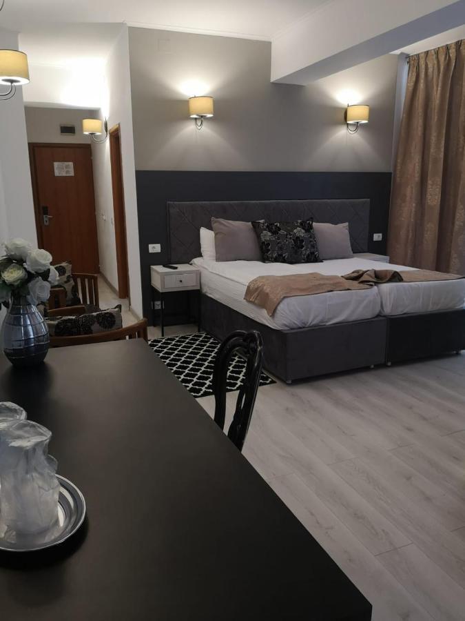Hotel Helin - Calea Bucuresti Craiova Esterno foto