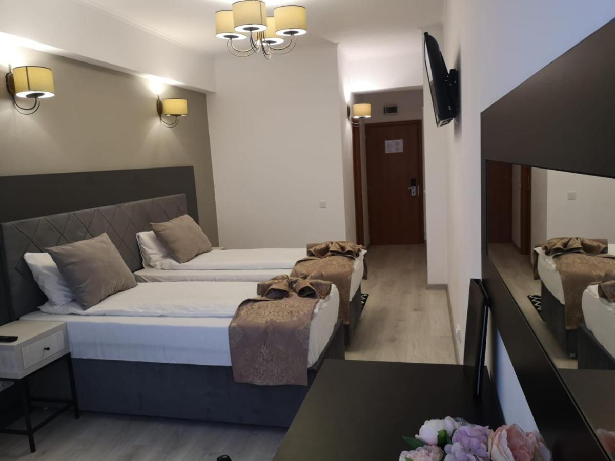 Hotel Helin - Calea Bucuresti Craiova Esterno foto