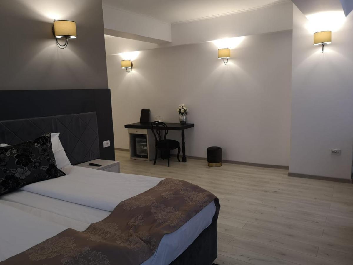 Hotel Helin - Calea Bucuresti Craiova Esterno foto